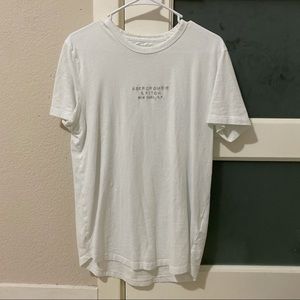 white abercrombie & fitch t-shirt